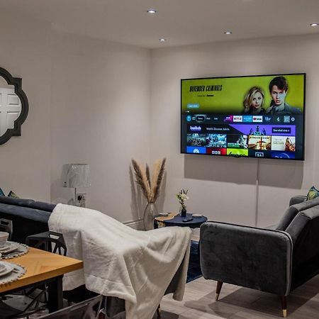 Bv Comfy Spacious 3 Bedroom House At Tatton Street Μάντσεστερ Εξωτερικό φωτογραφία