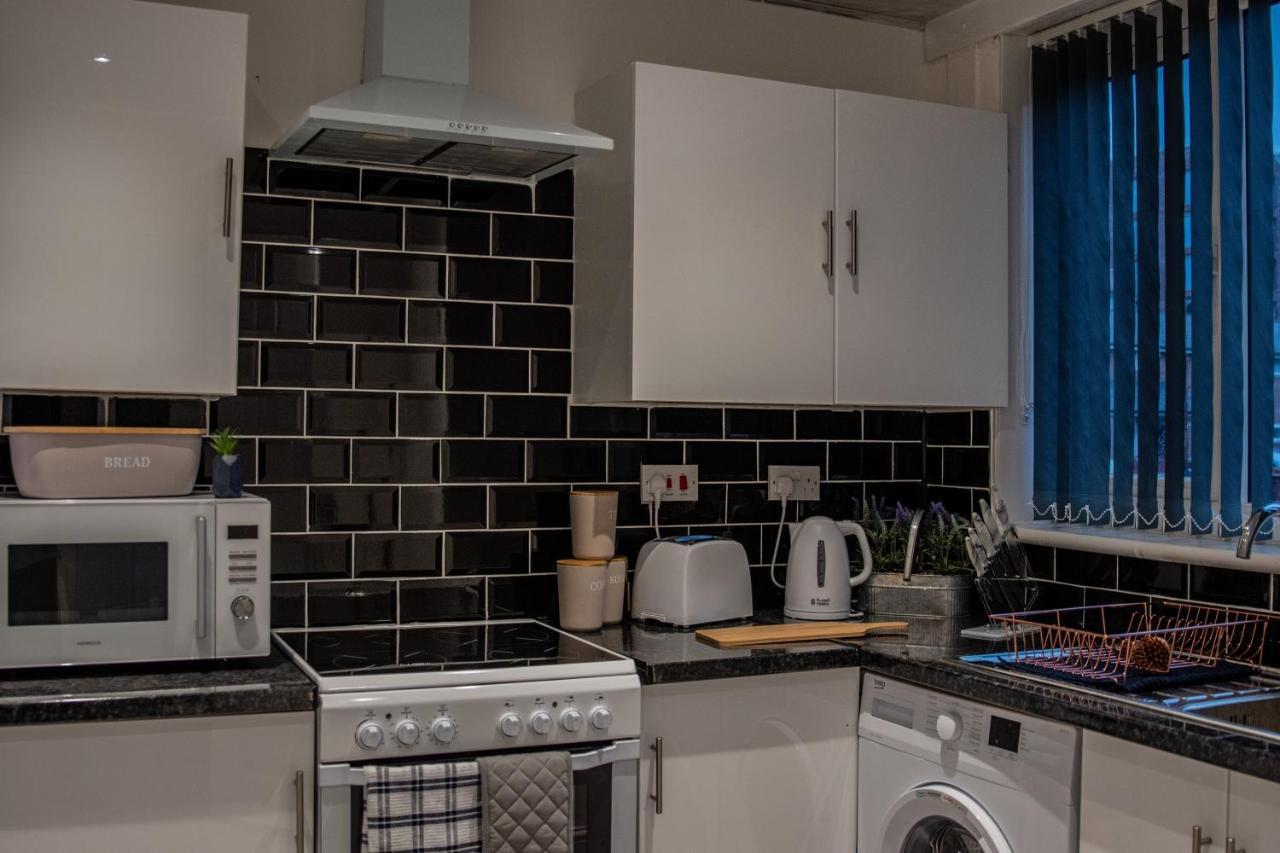 Bv Comfy Spacious 3 Bedroom House At Tatton Street Μάντσεστερ Εξωτερικό φωτογραφία