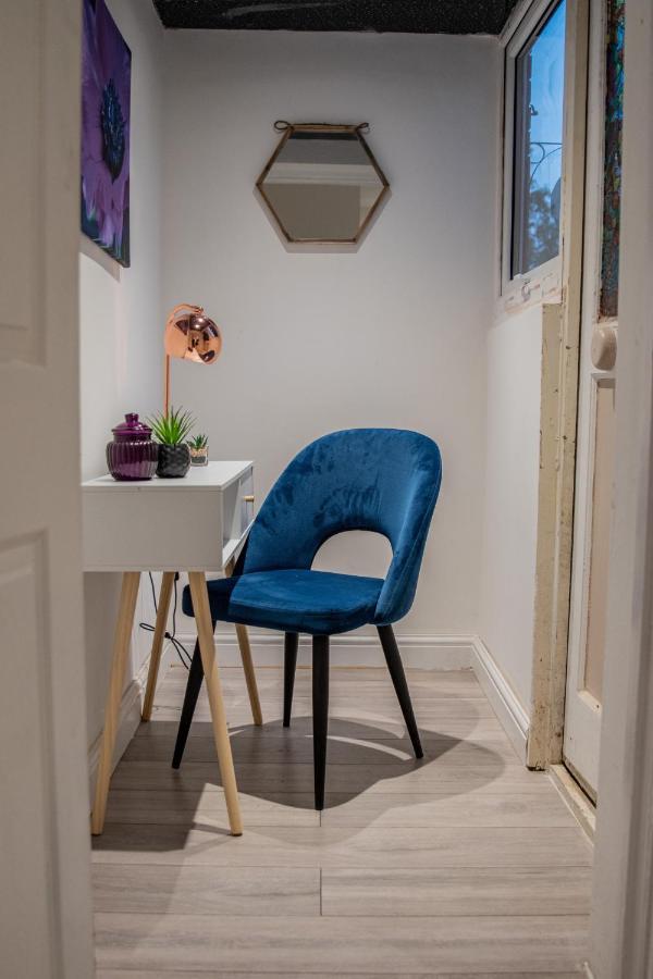 Bv Comfy Spacious 3 Bedroom House At Tatton Street Μάντσεστερ Εξωτερικό φωτογραφία