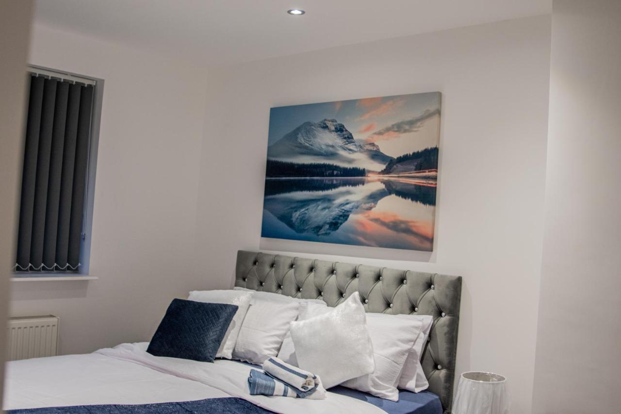 Bv Comfy Spacious 3 Bedroom House At Tatton Street Μάντσεστερ Εξωτερικό φωτογραφία