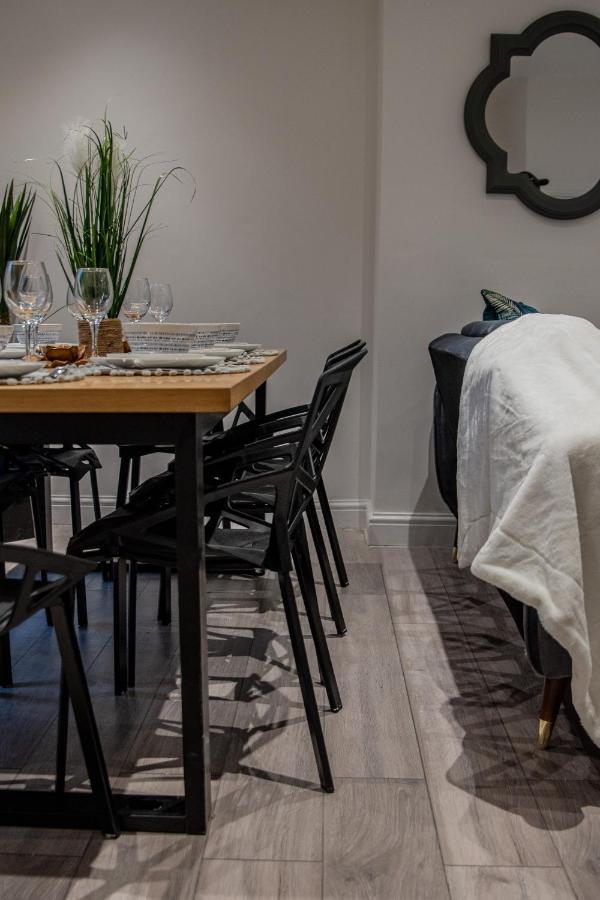 Bv Comfy Spacious 3 Bedroom House At Tatton Street Μάντσεστερ Εξωτερικό φωτογραφία