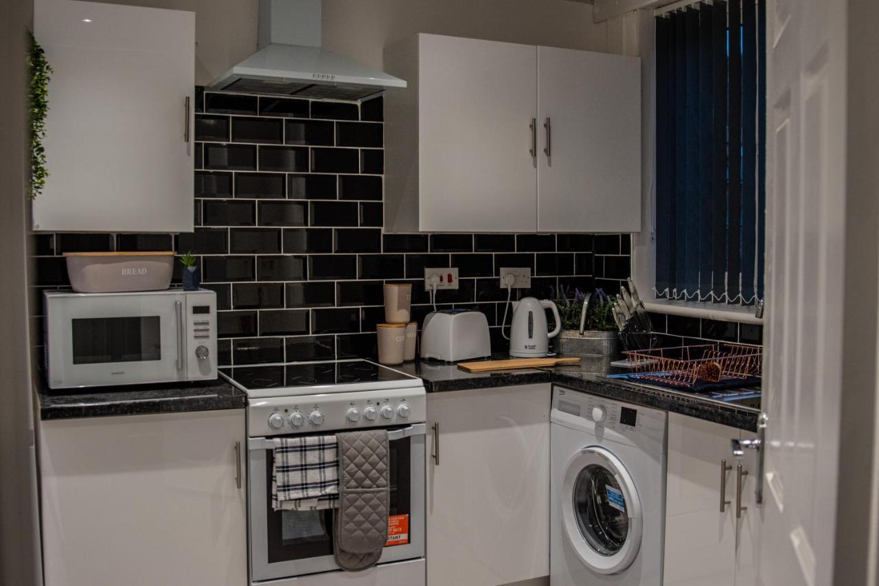 Bv Comfy Spacious 3 Bedroom House At Tatton Street Μάντσεστερ Εξωτερικό φωτογραφία